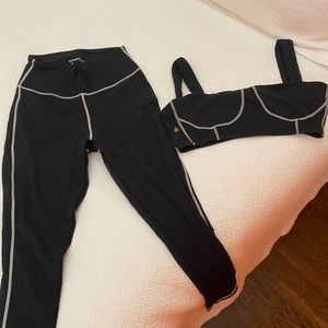 WeWorkWhat stitched workout set